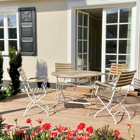 Traumhaus Unter Reet Apartment Цингст Екстериор снимка