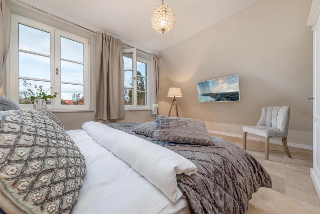 Traumhaus Unter Reet Apartment Цингст Екстериор снимка