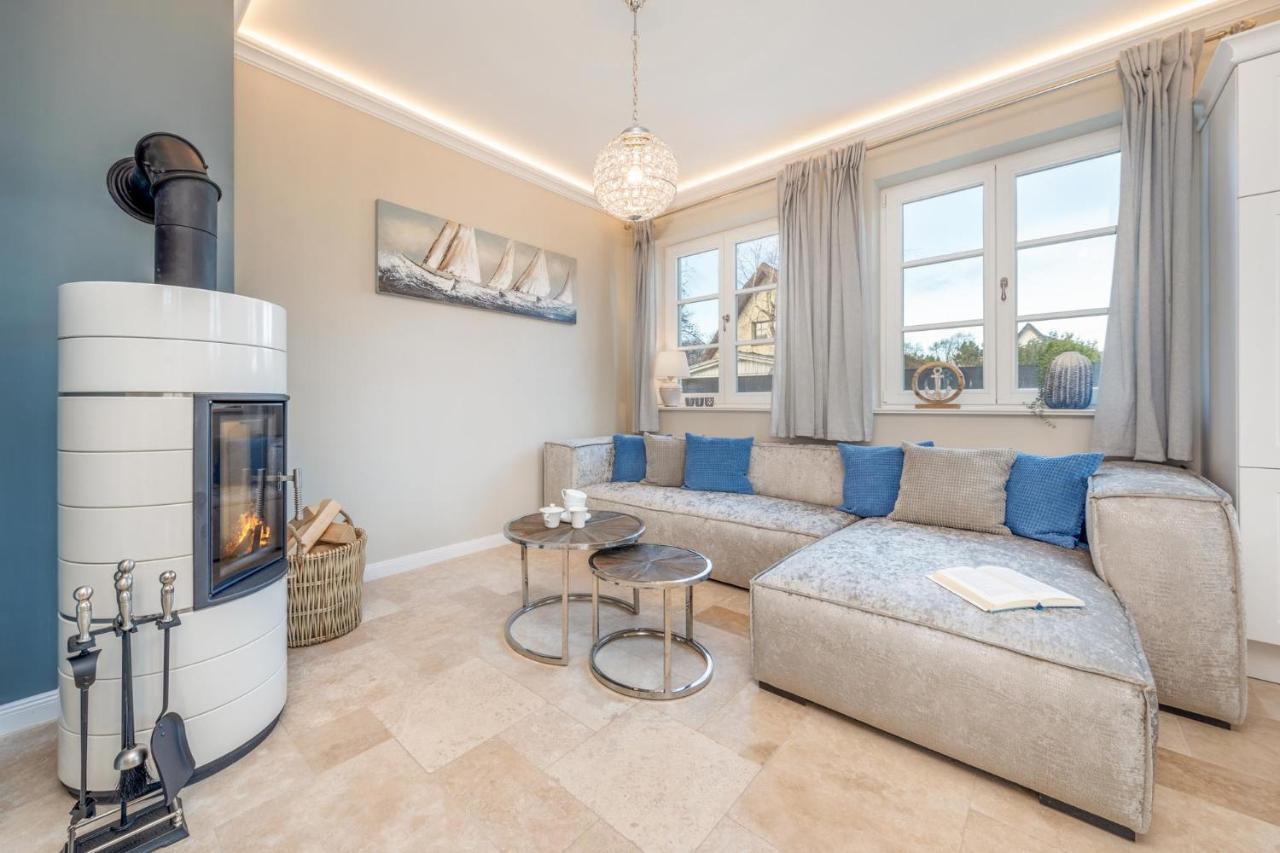 Traumhaus Unter Reet Apartment Цингст Екстериор снимка