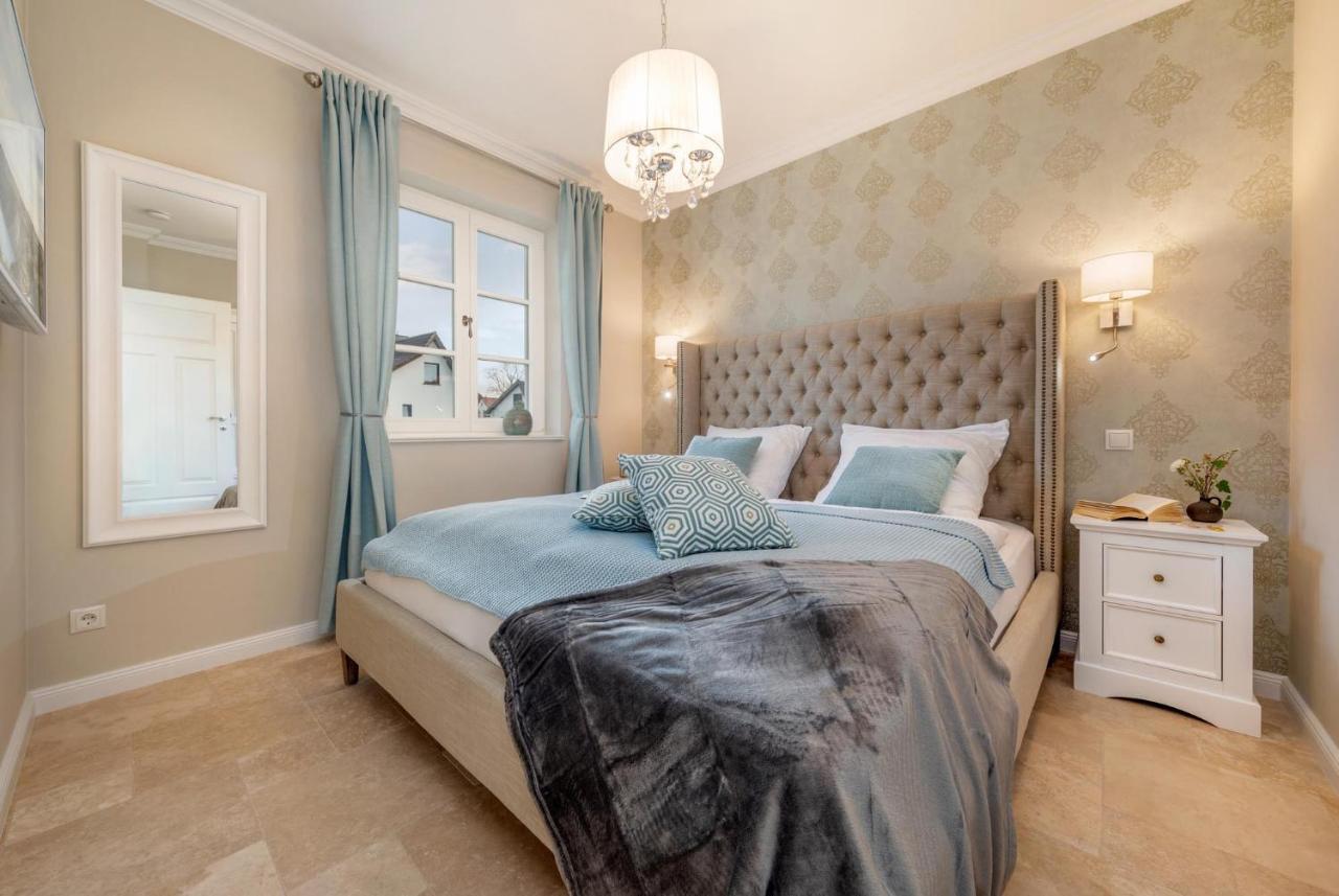 Traumhaus Unter Reet Apartment Цингст Екстериор снимка