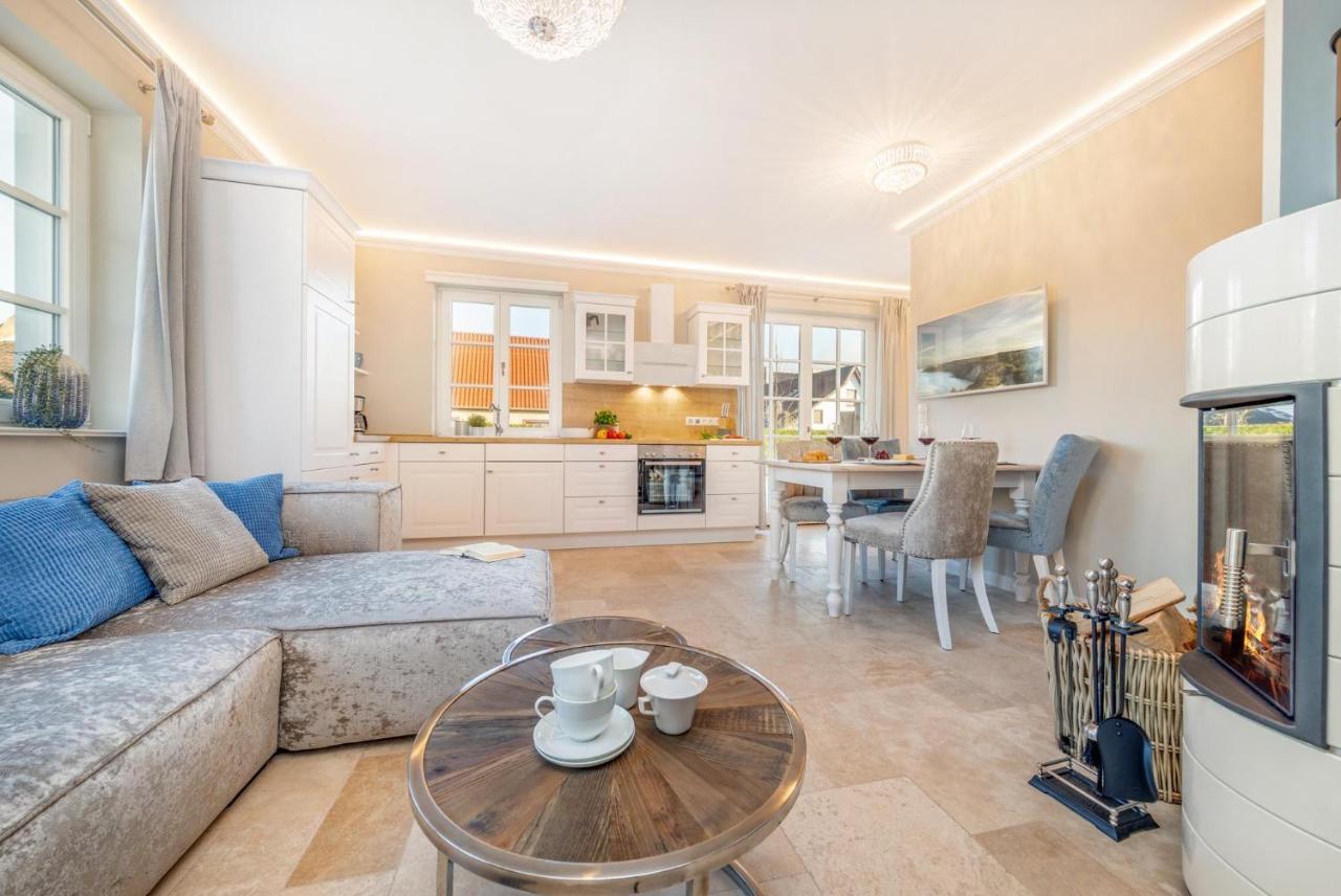Traumhaus Unter Reet Apartment Цингст Екстериор снимка