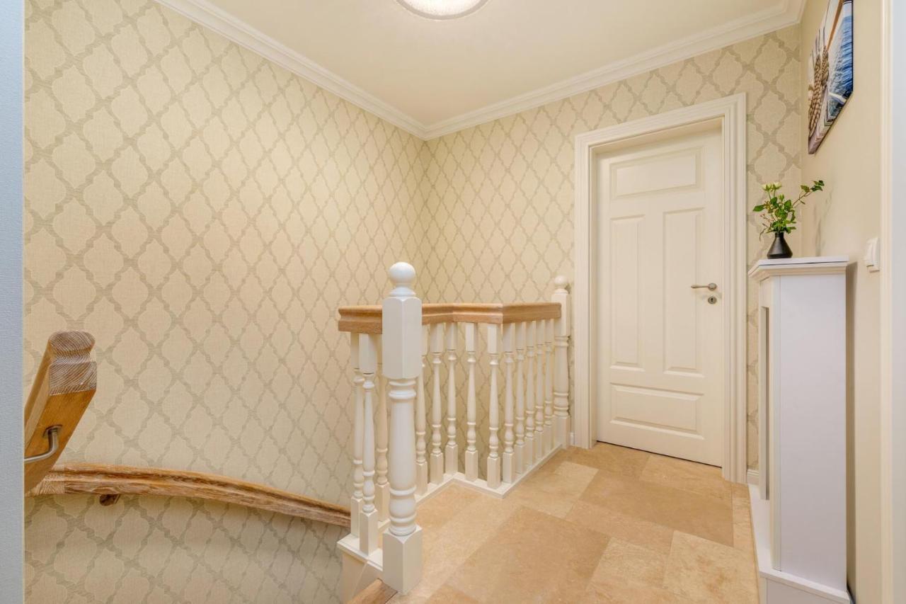 Traumhaus Unter Reet Apartment Цингст Екстериор снимка