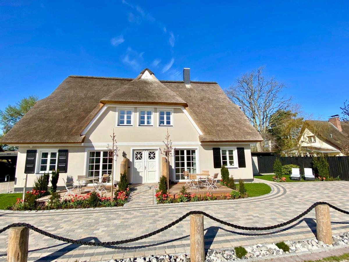 Traumhaus Unter Reet Apartment Цингст Екстериор снимка